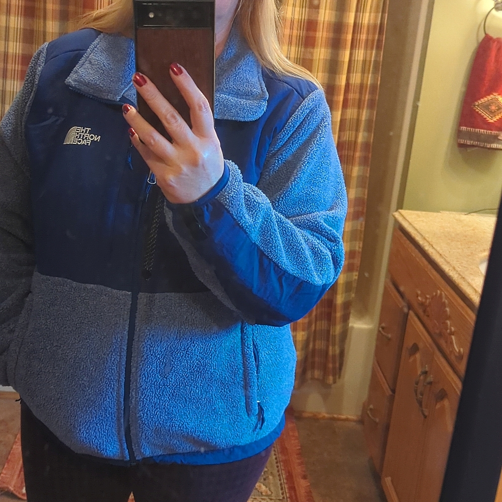 North face fleece jacket, Women's large